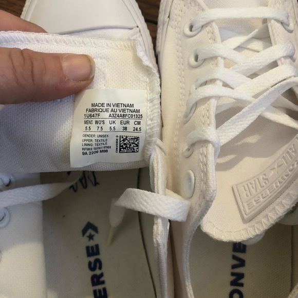 Converse White Monochrome Sneakers - Picture 6 of 6